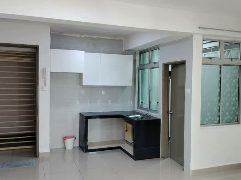 Service Residence for Rent at Larkin Heights - Alex How - Kitchen - PropertyGuru.com.my