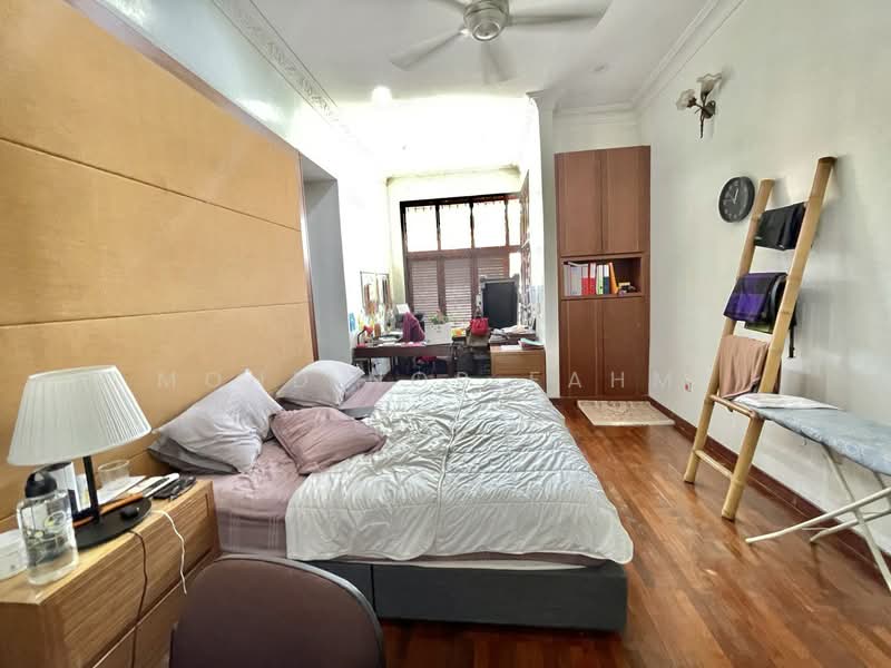 Rumah Teres 2 Tingkat untuk Dijual di Bukit Jelutong (Shah Alam) - Mohd Nor Fahmi - Bedroom - PropertyGuru.com.my
