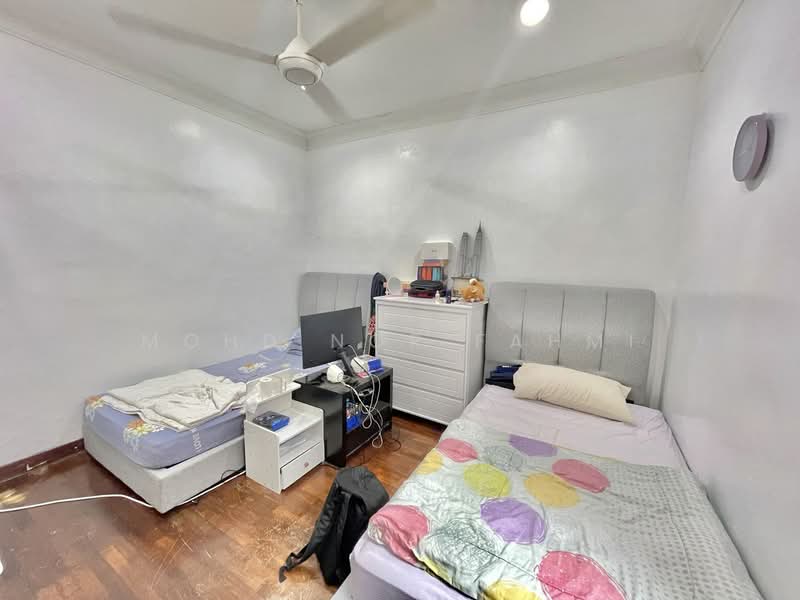 Rumah Teres 2 Tingkat untuk Dijual di Bukit Jelutong (Shah Alam) - Mohd Nor Fahmi - Bedroom - PropertyGuru.com.my