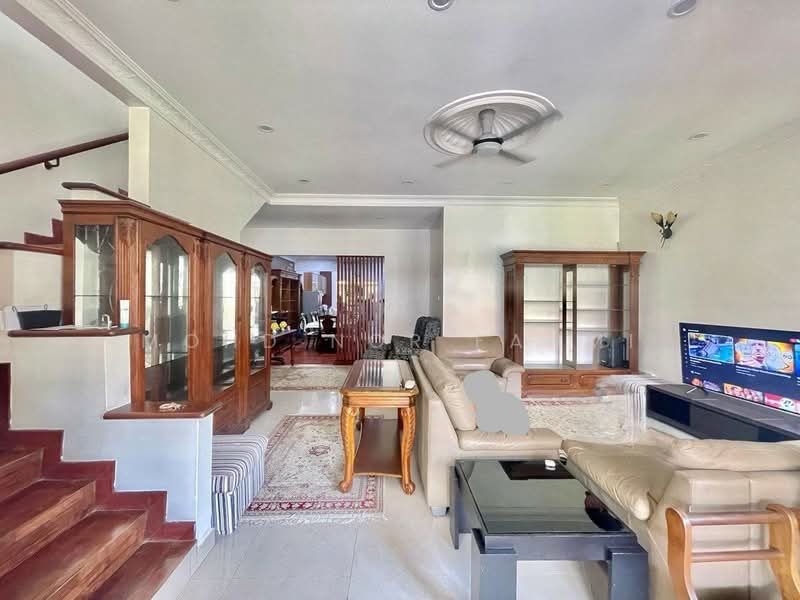 Rumah Teres 2 Tingkat untuk Dijual di Bukit Jelutong (Shah Alam) - Mohd Nor Fahmi - Living Room - PropertyGuru.com.my
