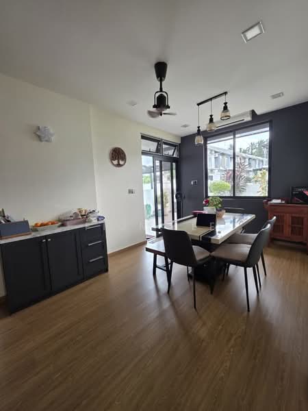 Rumah Teres 2-Tingkat untuk Dijual di Setia Eco Village (Gelang Patah) - Fion Lee - Dining Room - PropertyGuru.com.my