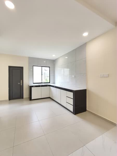 Rumah Teres 1 Tingkat untuk Dijual di Senai (Kulai) - Calvin Lee - Kitchen - PropertyGuru.com.my