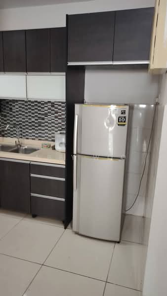 Kondominium untuk Disewa di Zenith Residences - Abby Woo - Kitchen - PropertyGuru.com.my