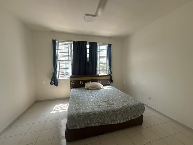 Pangsapuri untuk Dijual di Molek Ria - Samantha Tan - Bedroom - PropertyGuru.com.my