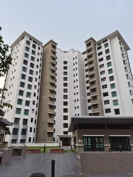 Kondominium untuk Dijual di Lake Vista Residence (Tasik Vista Residen) - KINKI CHAN - Exterior - PropertyGuru.com.my