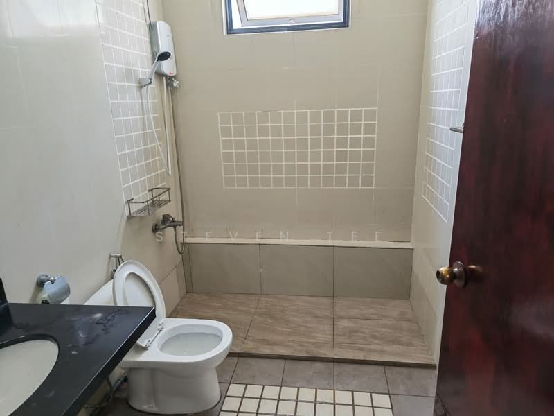 Servis Apartment untuk Disewa di The Heritage Residence - Steven Tee - Bathroom - PropertyGuru.com.my