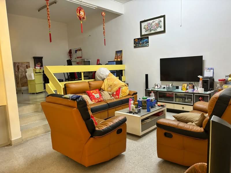 Rumah Teres 2 Tingkat untuk Dijual di Taman Tasek (Johor Bahru) - Jason Sim - Living Room - PropertyGuru.com.my