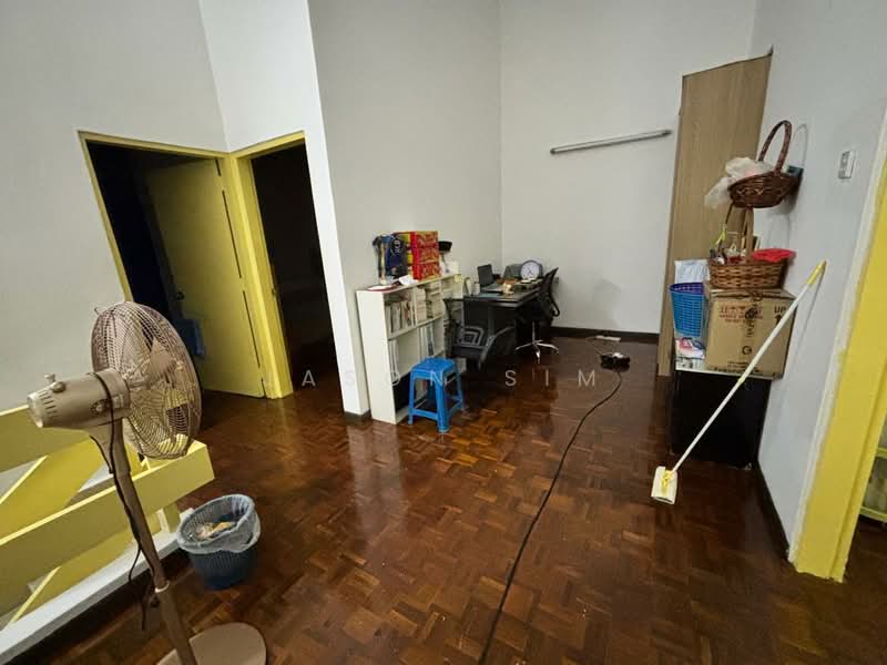 Rumah Teres 2 Tingkat untuk Dijual di Taman Tasek (Johor Bahru) - Jason Sim - Study - PropertyGuru.com.my