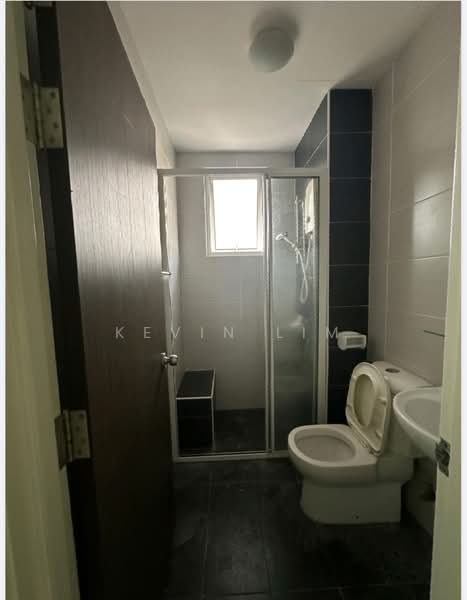 Kondominium untuk Dijual di Reflections Condominium - Kevin Lim - Bathroom - PropertyGuru.com.my