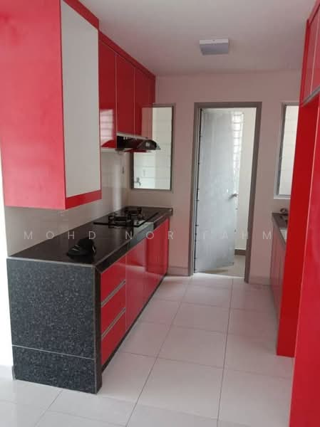 Townhouse for Sale in Bandar Botanic (Klang) - Mohd Nor Fahmi - Kitchen - PropertyGuru.com.my