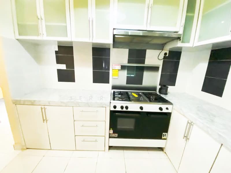 Apartment for Rent at Bayu Tiara - Jerry Tan - Kitchen - PropertyGuru.com.my