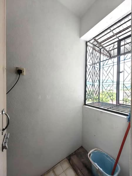 Kondominium untuk Disewa di University Heights - Amy Toh - Balcony - PropertyGuru.com.my
