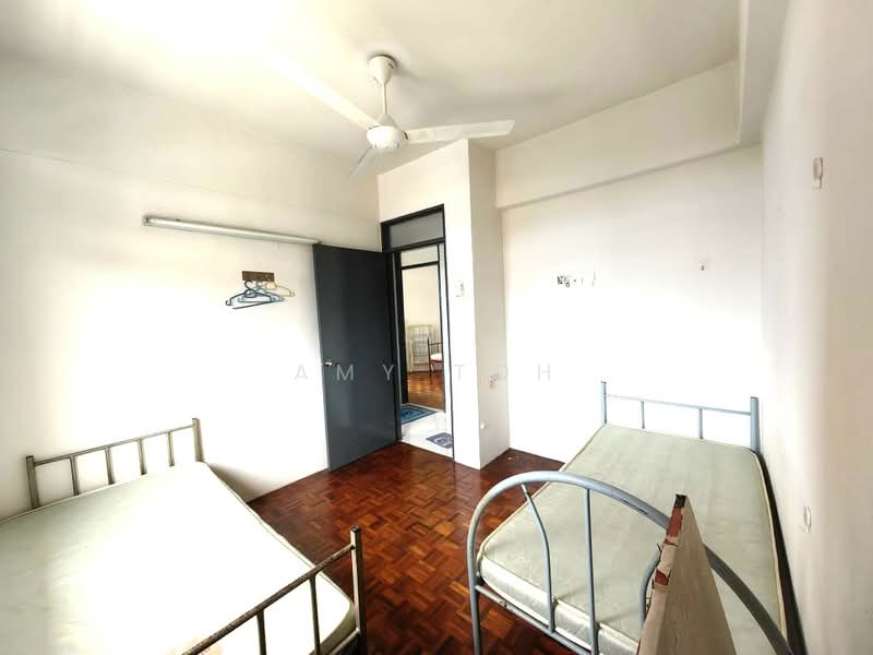 Kondominium untuk Disewa di University Heights - Amy Toh - Bedroom - PropertyGuru.com.my