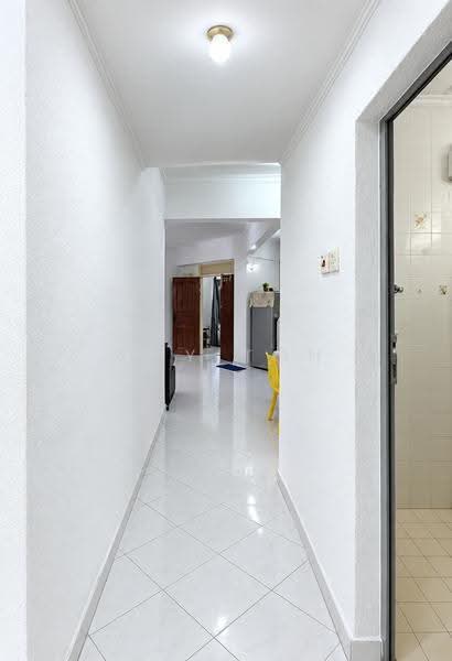 Condominium for Rent at University Heights - Amy Toh - Walkway - PropertyGuru.com.my