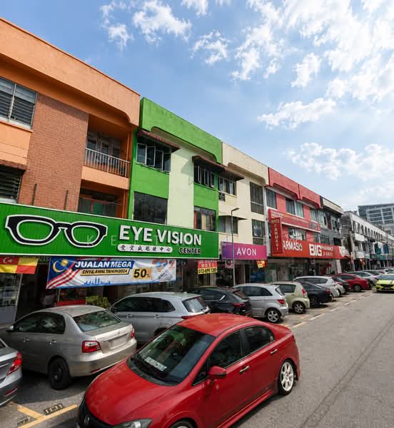 Shop for Rent in Kajang (Selangor) - Keith Liew - Exterior - PropertyGuru.com.my