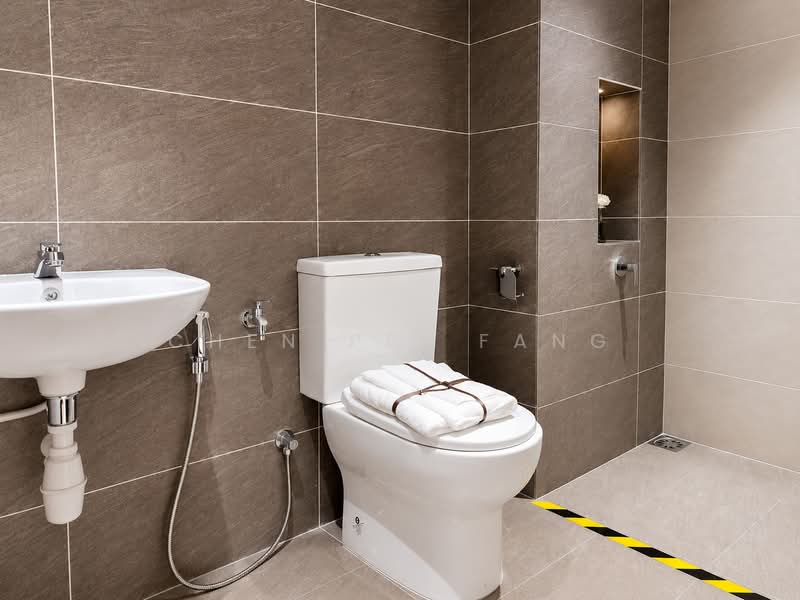 Service Residence for Sale at Bodaiju Residences - Chen Pei Fang - Bathroom - PropertyGuru.com.my