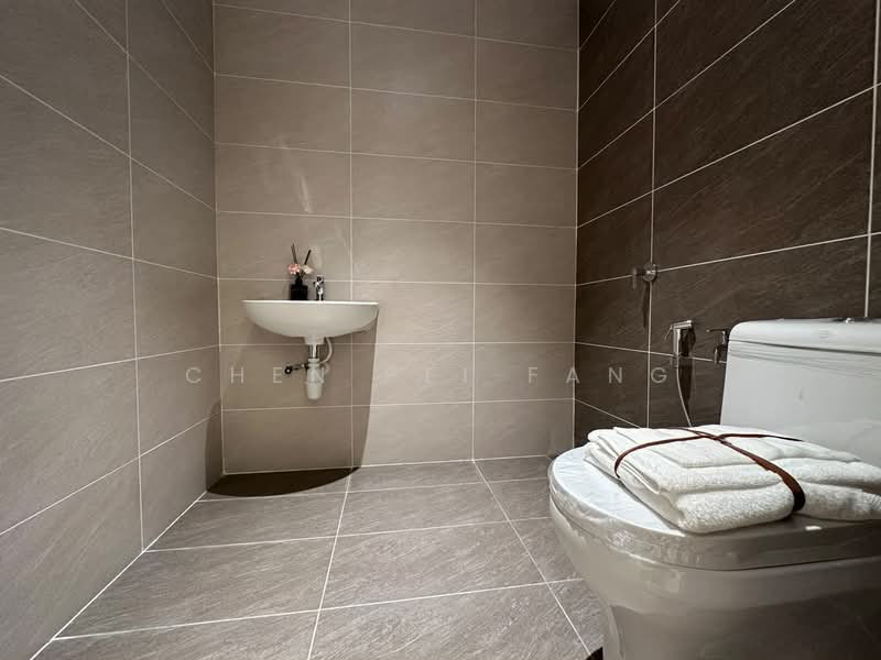 Service Residence for Sale at Bodaiju Residences - Chen Pei Fang - Bathroom - PropertyGuru.com.my