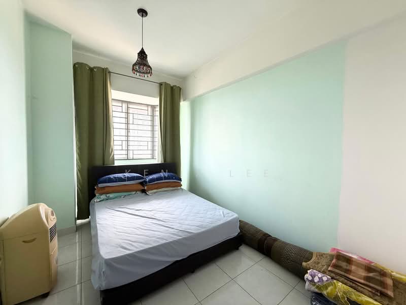 Servis Apartment untuk Dijual di Main Place Residence - Kenix Lee - Bedroom - PropertyGuru.com.my