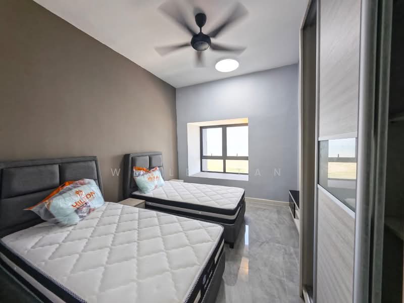 Servis Apartment untuk Dijual di Imperio Residence - Wesley Tan - Bedroom - PropertyGuru.com.my