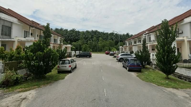 2-storey Terraced House for Sale in Puncak Bestari (Puncak Alam) - Rashidah Juremi - Exterior - PropertyGuru.com.my