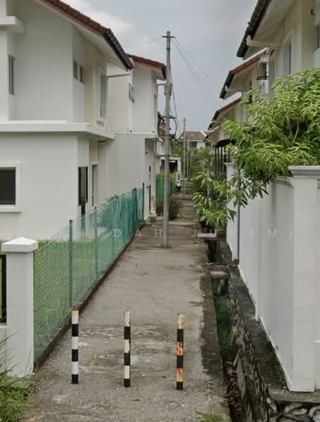 2-storey Terraced House for Sale in Puncak Bestari (Puncak Alam) - Rashidah Juremi - Exterior - PropertyGuru.com.my