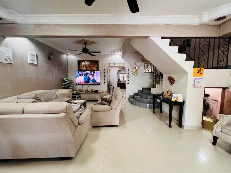 2-storey Terraced House for Sale in Bandar Putra Permai (Seri Kembangan) - Mohd Nor Fahmi - PropertyGuru.com.my
