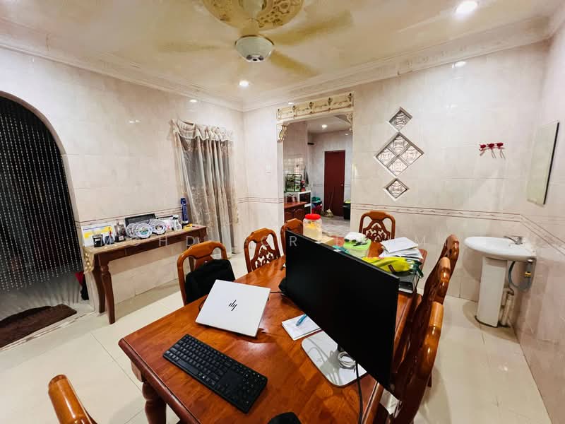 2-storey Terraced House for Sale in Bandar Putra Permai (Seri Kembangan) - Mohd Nor Fahmi - PropertyGuru.com.my