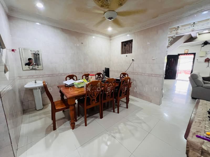 2-storey Terraced House for Sale in Bandar Putra Permai (Seri Kembangan) - Mohd Nor Fahmi - PropertyGuru.com.my