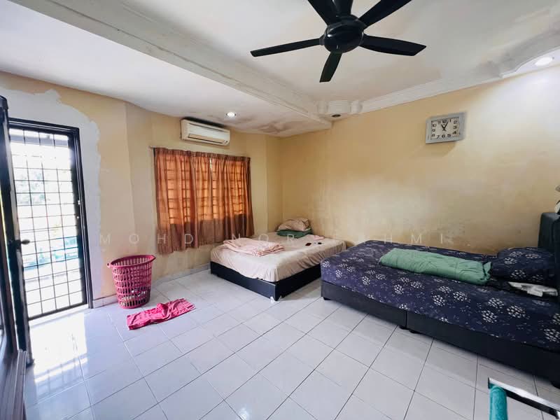2-storey Terraced House for Sale in Bandar Putra Permai (Seri Kembangan) - Mohd Nor Fahmi - PropertyGuru.com.my
