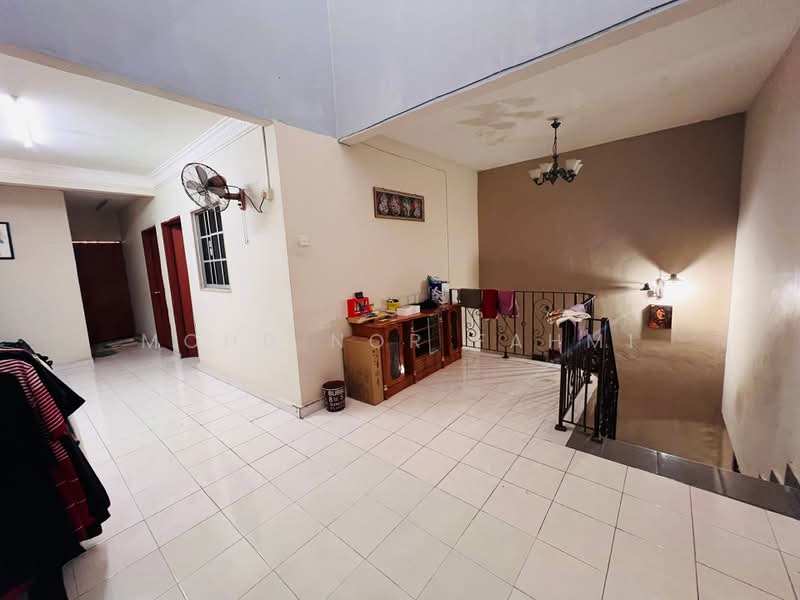 2-storey Terraced House for Sale in Bandar Putra Permai (Seri Kembangan) - Mohd Nor Fahmi - PropertyGuru.com.my
