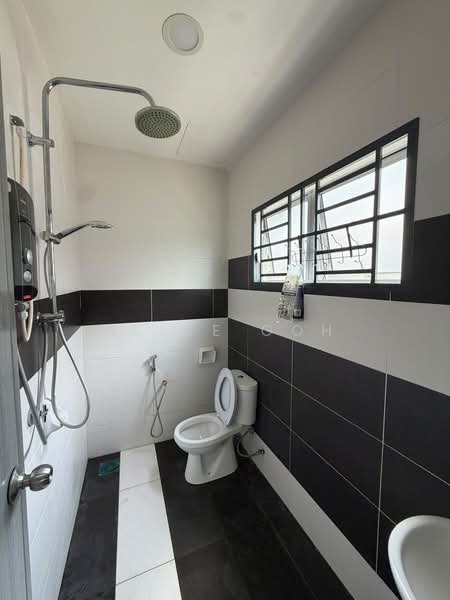 2-storey Terraced House for Rent in Gelang Patah (Johor) - Alice Goh - Bathroom - PropertyGuru.com.my