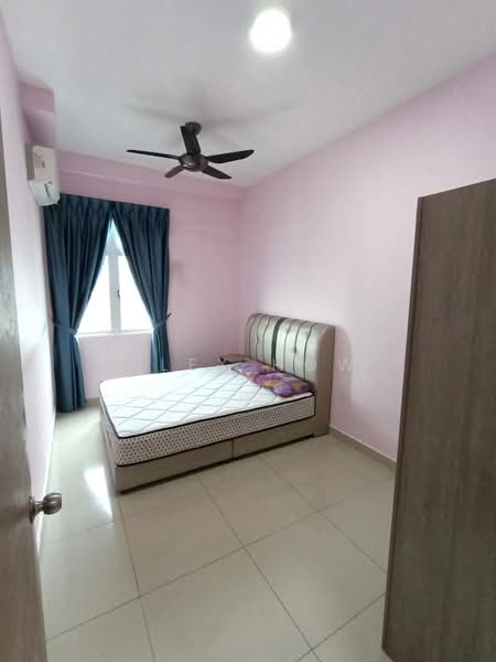 Servis Apartment untuk Disewa di Meridin Bayvue @ Sierra Perdana - Alex How - Bedroom - PropertyGuru.com.my