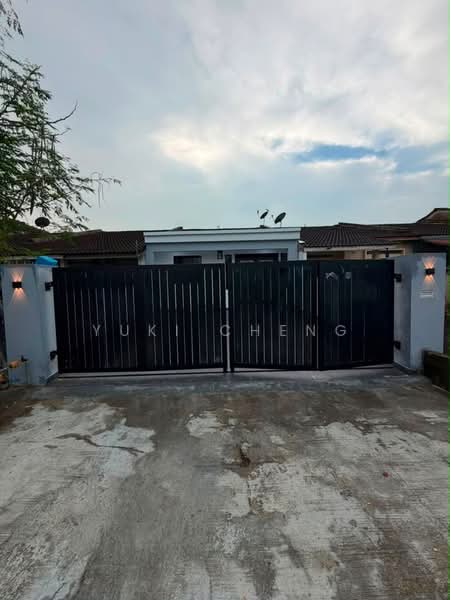 Rumah Teres 1 Tingkat untuk Dijual di Taman Universiti (Skudai) - Yuki Cheng - PropertyGuru.com.my
