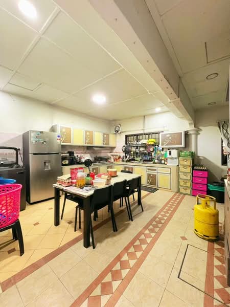 2-storey Terraced House for Sale in Bukit Indah (Iskandar Puteri (Nusajaya)) - Iden Tan - Kitchen - PropertyGuru.com.my