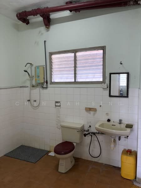 Rumah Banglo untuk Dijual di Taman Paramount (Petaling Jaya) - Chen Kah Seng - Bathroom - PropertyGuru.com.my
