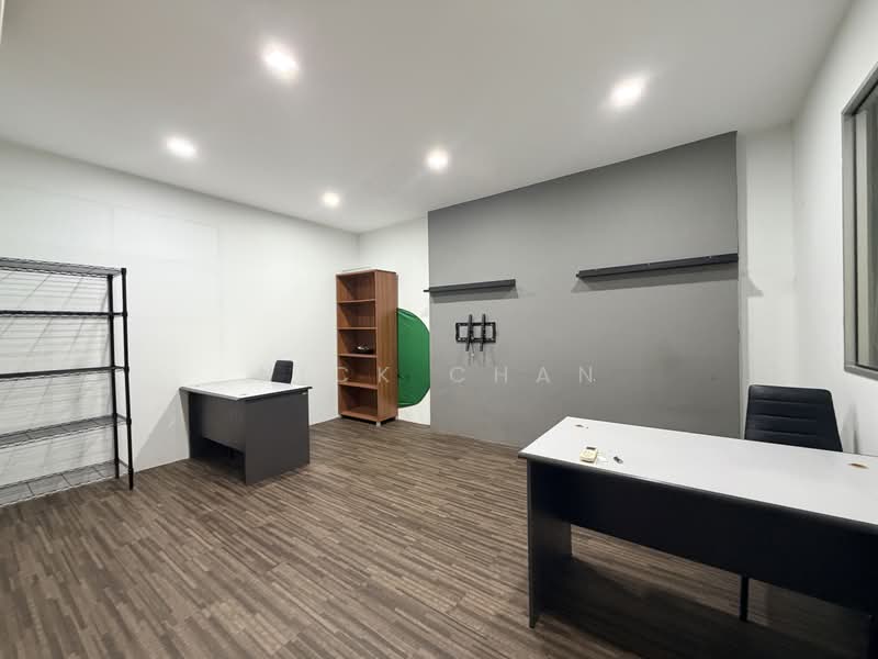 Kedai / Pejabat untuk Disewa di Taman Putra Damai (Ara Damansara) - Nick Chan - PropertyGuru.com.my