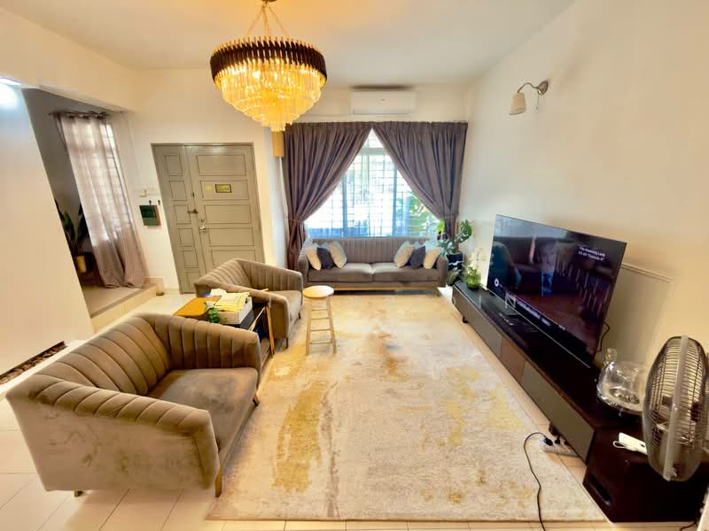 2-storey Terraced House for Sale in Johor Bahru (Johor) - Azri Zabidin - Living Room - PropertyGuru.com.my