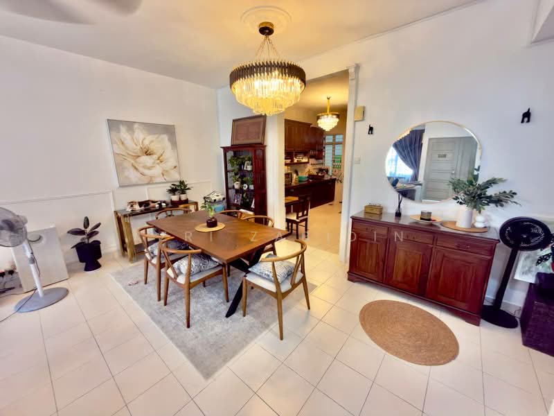 2-storey Terraced House for Sale in Johor Bahru (Johor) - Azri Zabidin - Dining Room - PropertyGuru.com.my