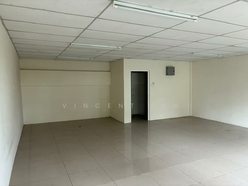Factory for Rent in Nilai (Negeri Sembilan) - Vincent Tan - Interior - PropertyGuru.com.my