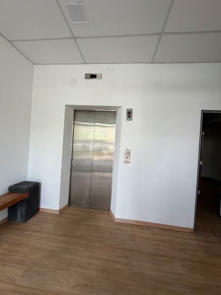 Semi-D Factory for Rent in Shah Alam (Selangor) - Alan Tan - Lobby - PropertyGuru.com.my
