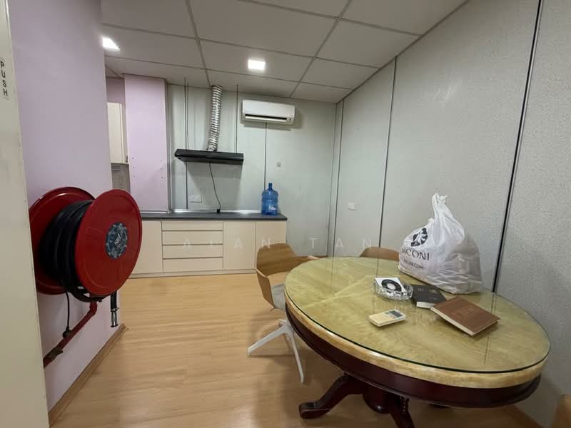 Semi-D Factory for Rent in Shah Alam (Selangor) - Alan Tan - Kitchen - PropertyGuru.com.my