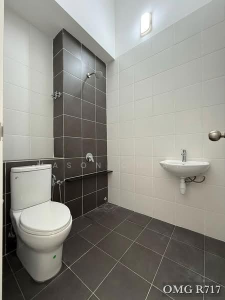 2-storey Terraced House for Sale in Setia Utama (Setia Alam) - Mason Chiah - Bathroom - PropertyGuru.com.my