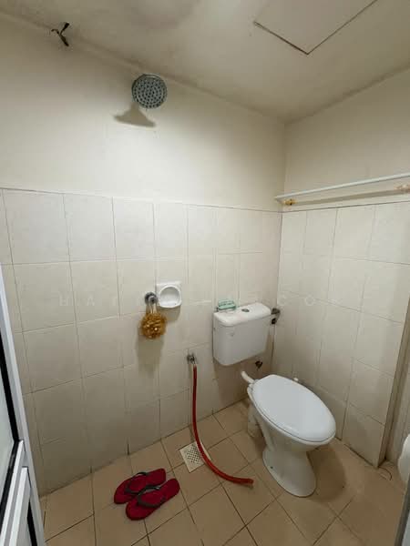 Apartment for Sale at Puchong Permata 3 - Hafiz Yaacob - Bathroom - PropertyGuru.com.my