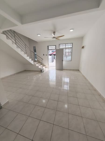 2-storey Terraced House for Sale in Taman Nusantara (Iskandar Puteri (Nusajaya)) - Iden Tan - Living Room - PropertyGuru.com.my