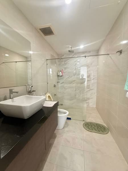 Rumah Teres 2 Tingkat untuk Dijual di Bandar Baru Permas Jaya (Permas Jaya) - James Bong - Bathroom - PropertyGuru.com.my
