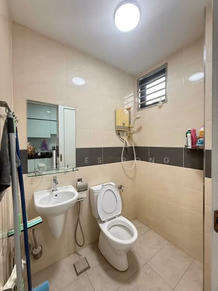 Rumah Teres 2 Tingkat untuk Dijual di Bandar Baru Permas Jaya (Permas Jaya) - James Bong - Bathroom - PropertyGuru.com.my