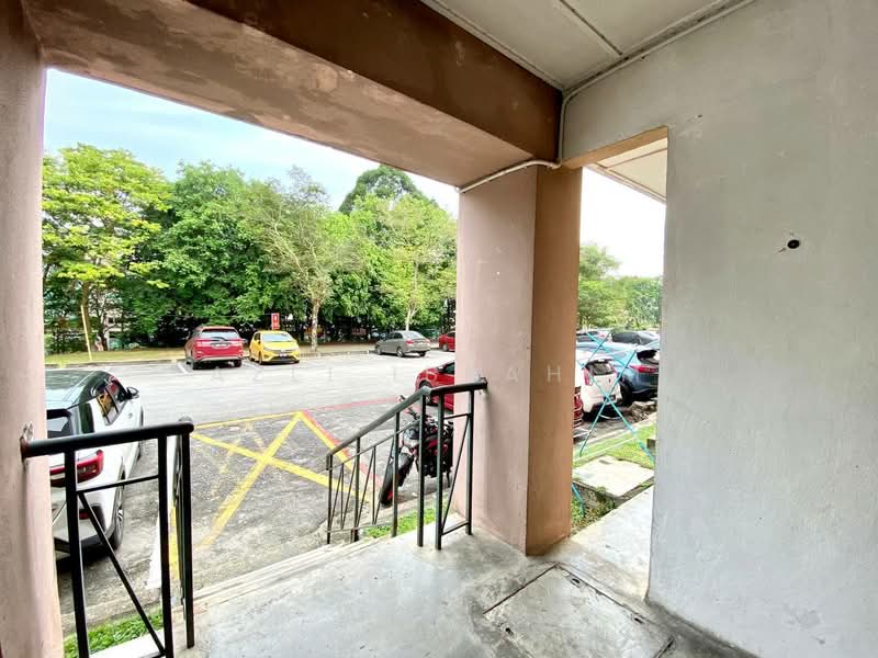 Pangsapuri untuk Dijual di saujana apartment - Azli Ibrahim - Exterior - PropertyGuru.com.my