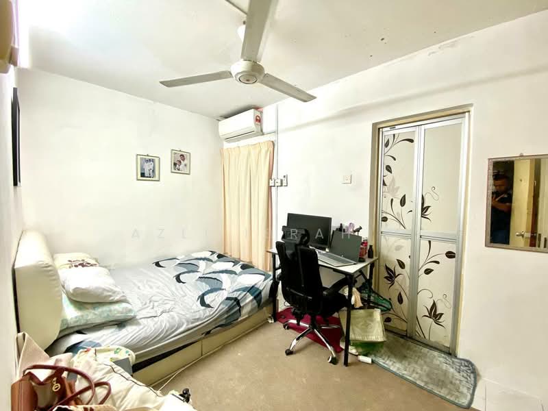 Pangsapuri untuk Dijual di saujana apartment - Azli Ibrahim - Bedroom - PropertyGuru.com.my
