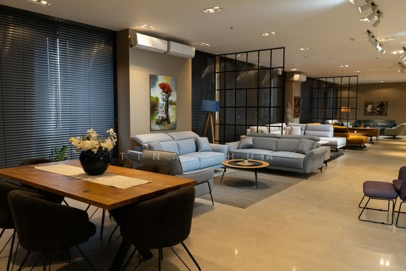 Banglo Komersial untuk Dijual di KLCC (KL City Centre) - Tina Chua - Living Room - PropertyGuru.com.my