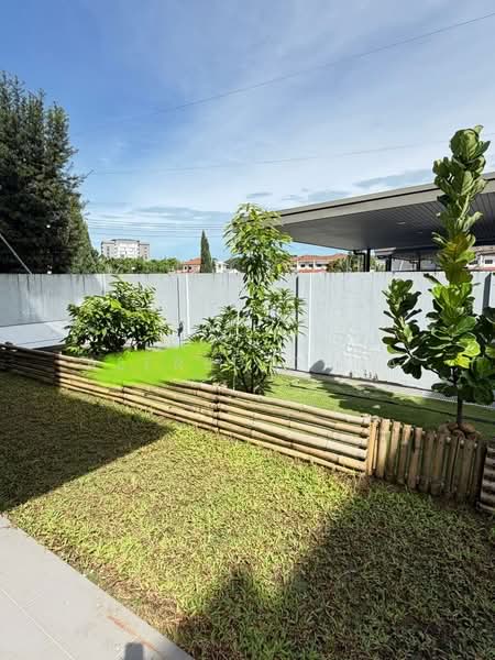 Semi-Detached House for Sale in Taman Hui Sing (Kuching) - Alfred Chua - Exterior - PropertyGuru.com.my